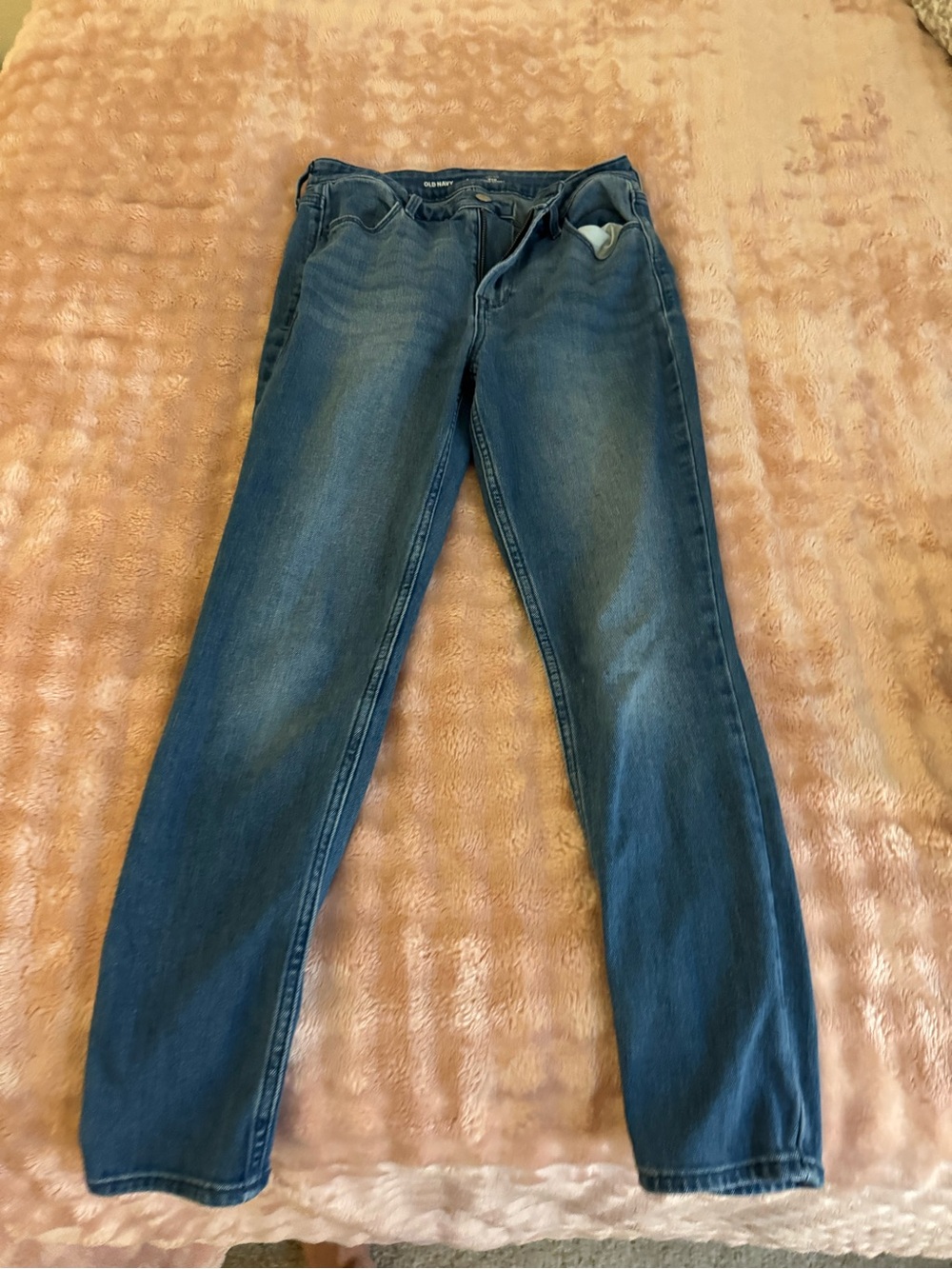 Old Navy Straight-Leg Jeans in Classic Blue